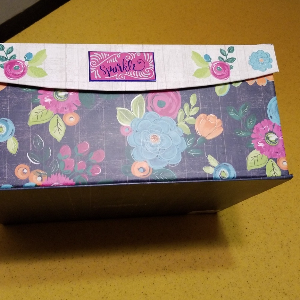 Storage box - Picture 3 of 4